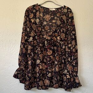 Anthropologie Entro Deep V oversized ruffle detail Floral Tunic Top L
